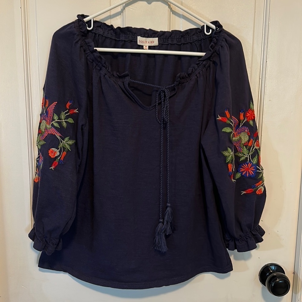 SOLITAIRE navy blue boho floral‎ embroidered peasant shirt size medium
